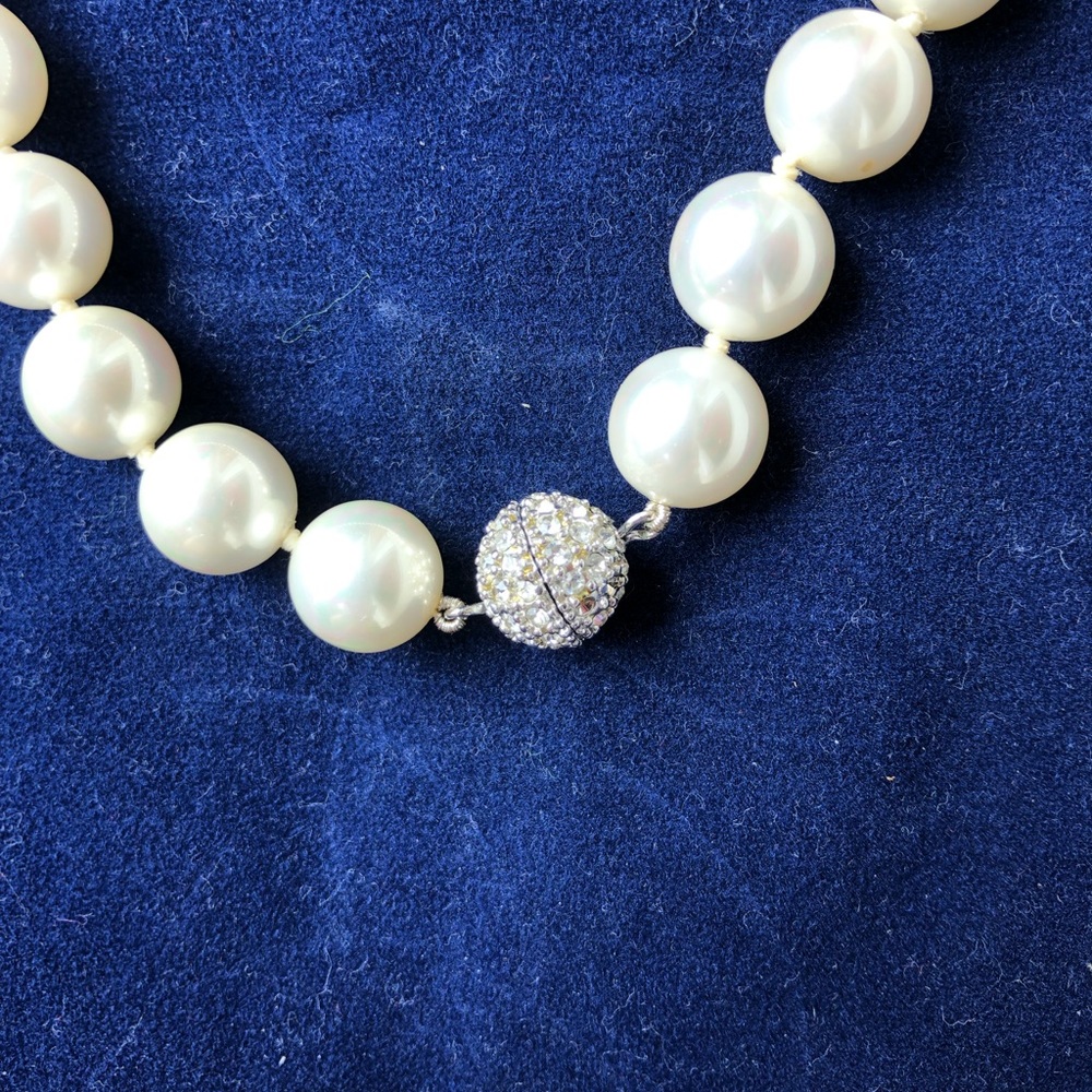 Pearl necklace
